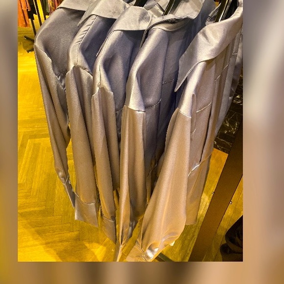 Satin long sleeves button down mini dress - Picture 3 of 4